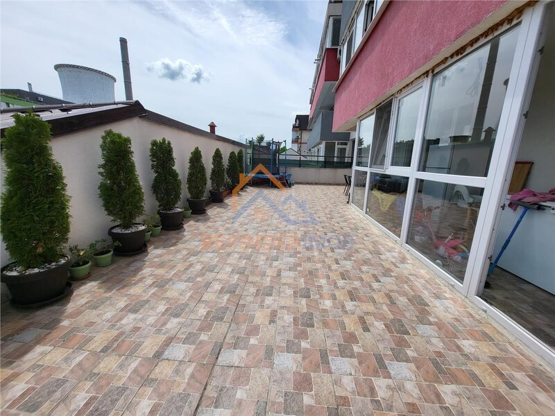 Sector 4 Apartament cu terasa